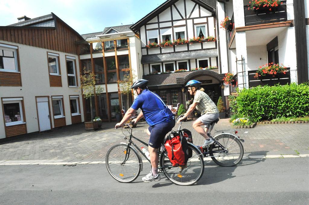 Forellenhof Das BIO Landhaus Bad Endbach Exterior foto